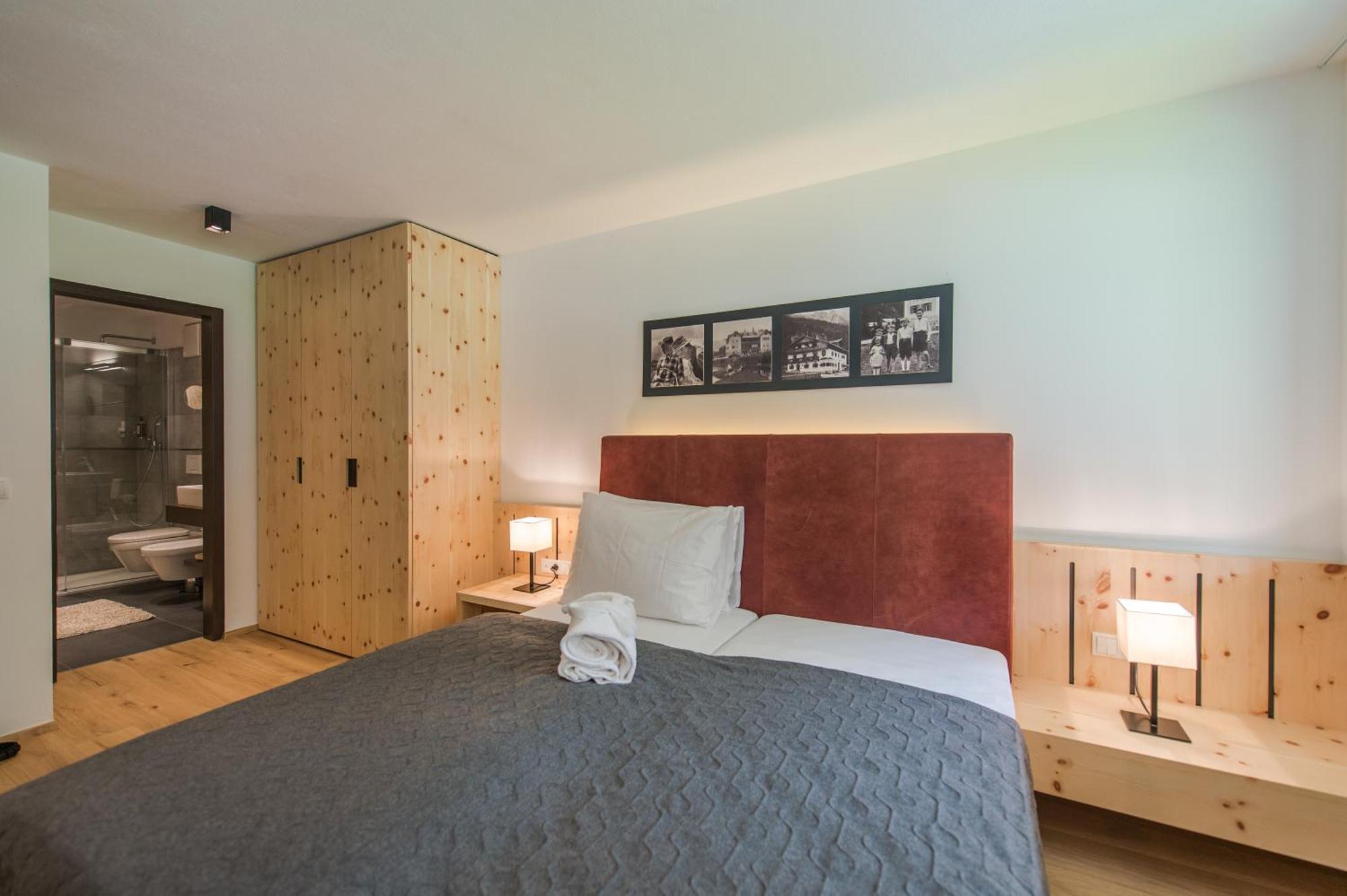Hotel Dolomitenhof & Chalet Alte Post Sexten Cameră foto